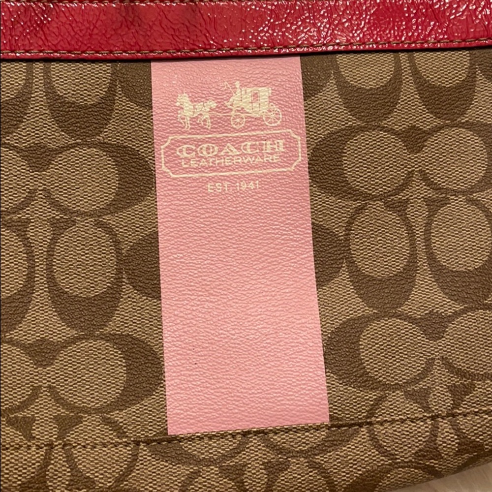 Coach signature brown, Light Pink Heritage Stripe - Picture 2 of 5
